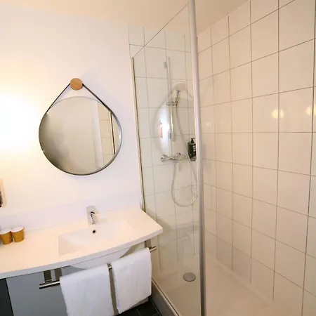 Ibis 3*