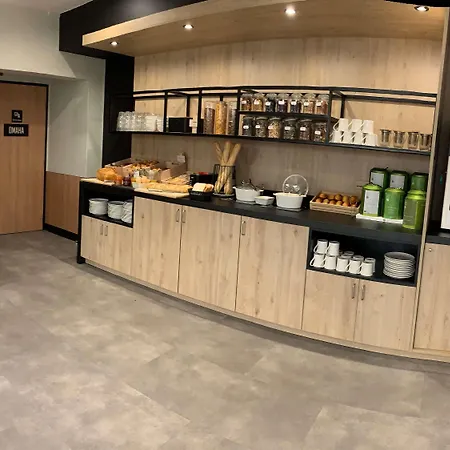 Ibis Saint-lô 3*