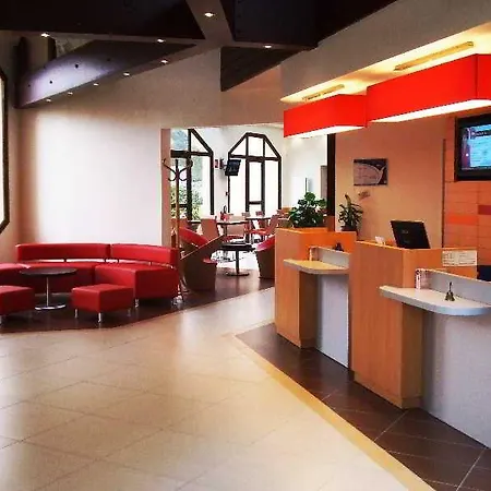 Ibis Saint-lô Hotel